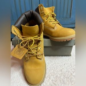 Juniors size 6 Timberland, 6 inch wheat numbuck boots- like new worn once!